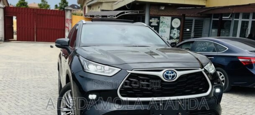 Toyota Highlander 2024 Black