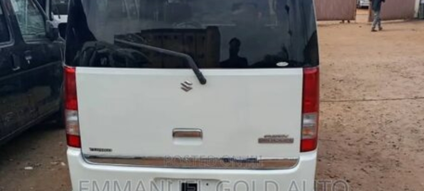 Suzuki APV Minibus 2012 White