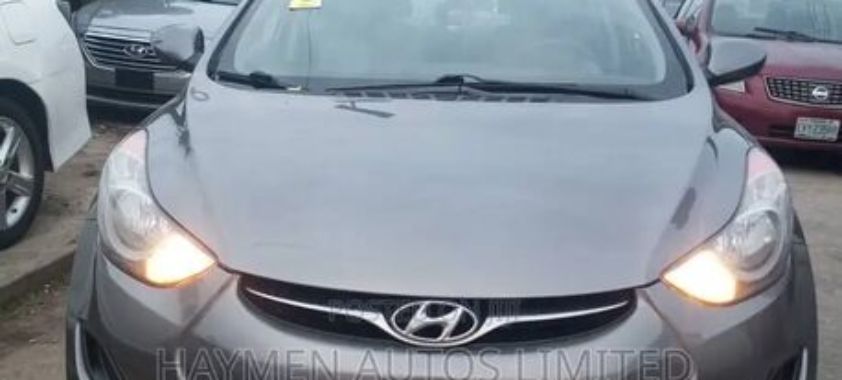Hyundai Elantra Limited Sedan FWD (1.8L 4cyl 6A) 2013 Gray