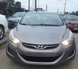 Hyundai Elantra Limited Sedan FWD (1.8L 4cyl 6A) 2013 Gray