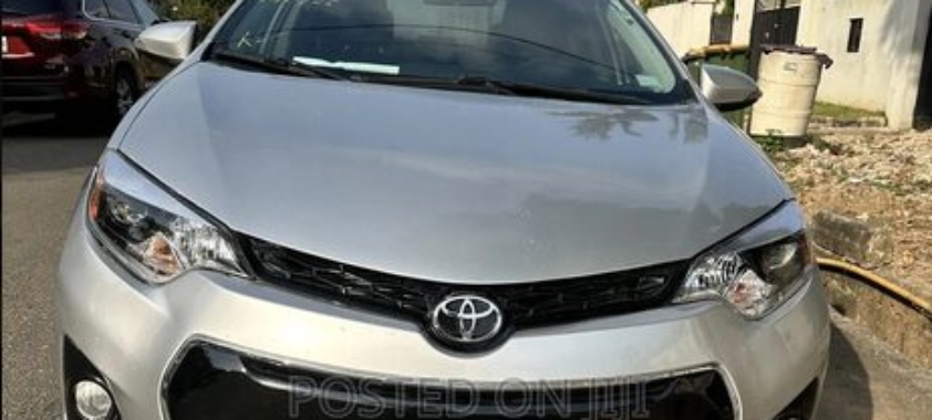 Toyota Corolla S Plus 4dr Sedan (1.8L 4cyl 6M) 2014 Silver