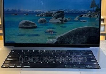 Laptop Apple MacBook Pro 2021 M1 Max 64GB Apple M1 Max SSD 1T