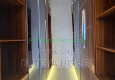 5bdrm Duplex in Bourdillon for sale