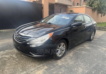 Hyundai Sonata GLS Sedan FWD (2.4L 4cyl 6A) 2013 Black