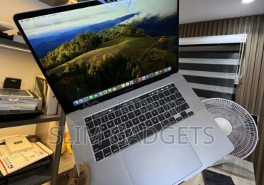 Laptop Apple MacBook Pro 2019 16GB Intel Core i9 SSD 1T