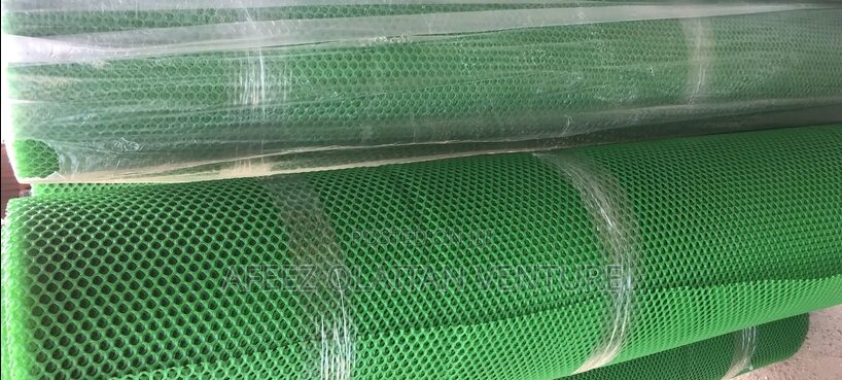 Plastic Wire Mesh 1.5meter by 30meter.10mm by 20kg