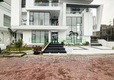 Furnished 5bdrm Duplex in Osapa London for sale